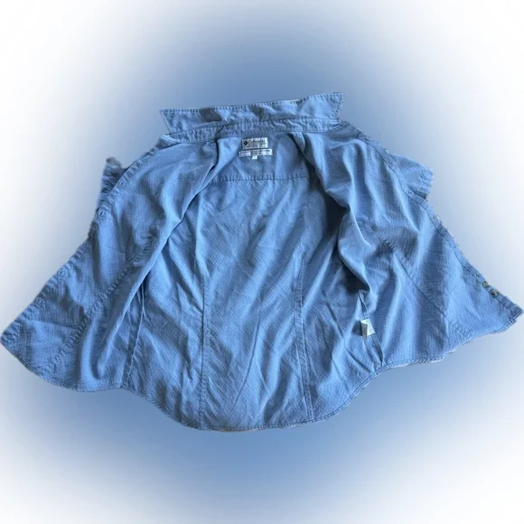 Columbia Button Up - Picture 3 of 9